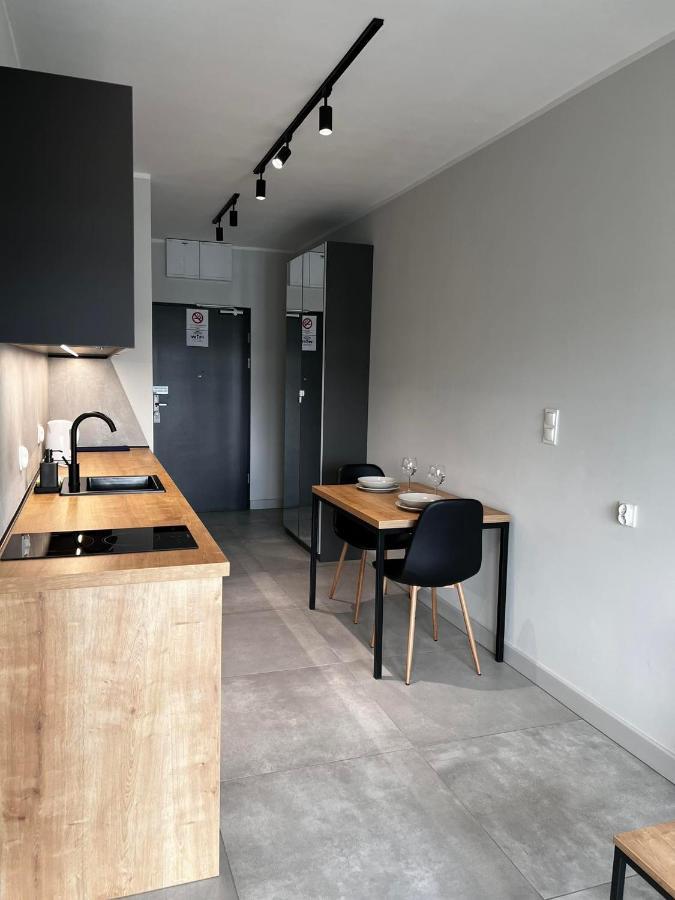 Property Apart - Legnicka Business Center 브로츠와프 외부 사진