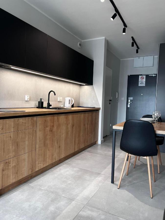 Property Apart - Legnicka Business Center 브로츠와프 외부 사진