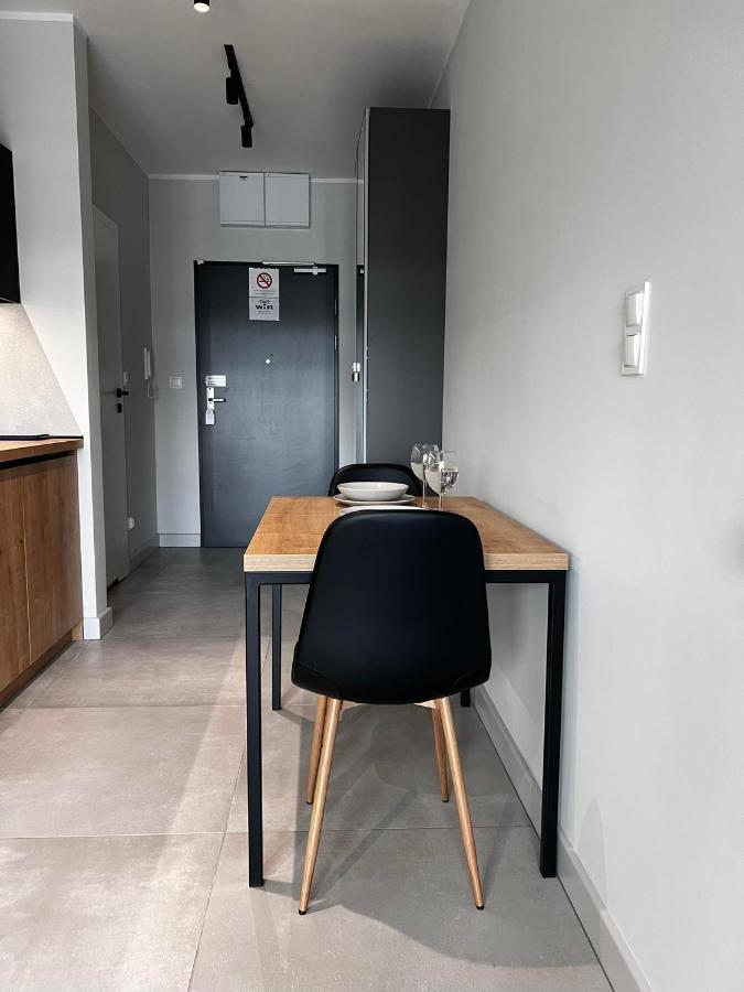 Property Apart - Legnicka Business Center 브로츠와프 외부 사진