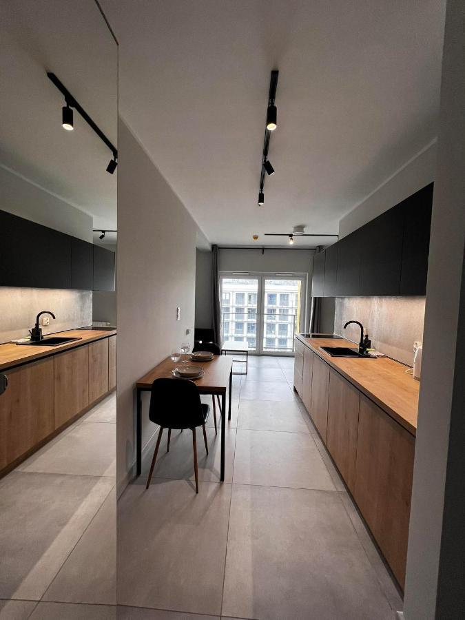 Property Apart - Legnicka Business Center 브로츠와프 외부 사진