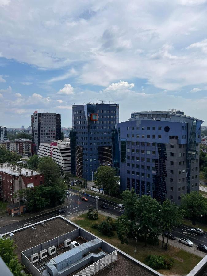 Property Apart - Legnicka Business Center 브로츠와프 외부 사진