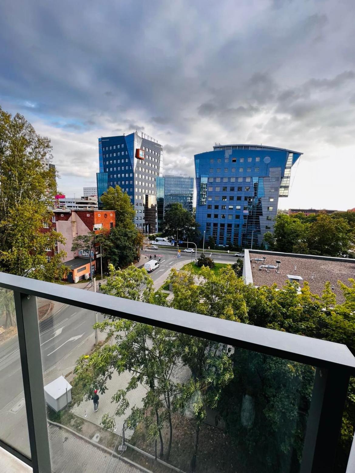 Property Apart - Legnicka Business Center 브로츠와프 외부 사진