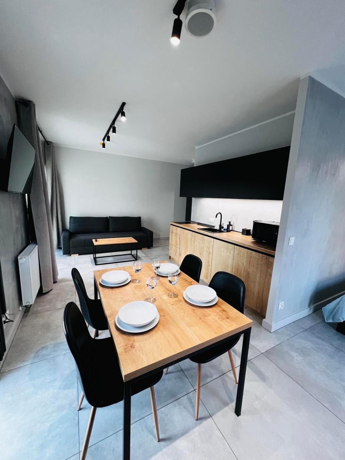 Property Apart - Legnicka Business Center 브로츠와프 외부 사진