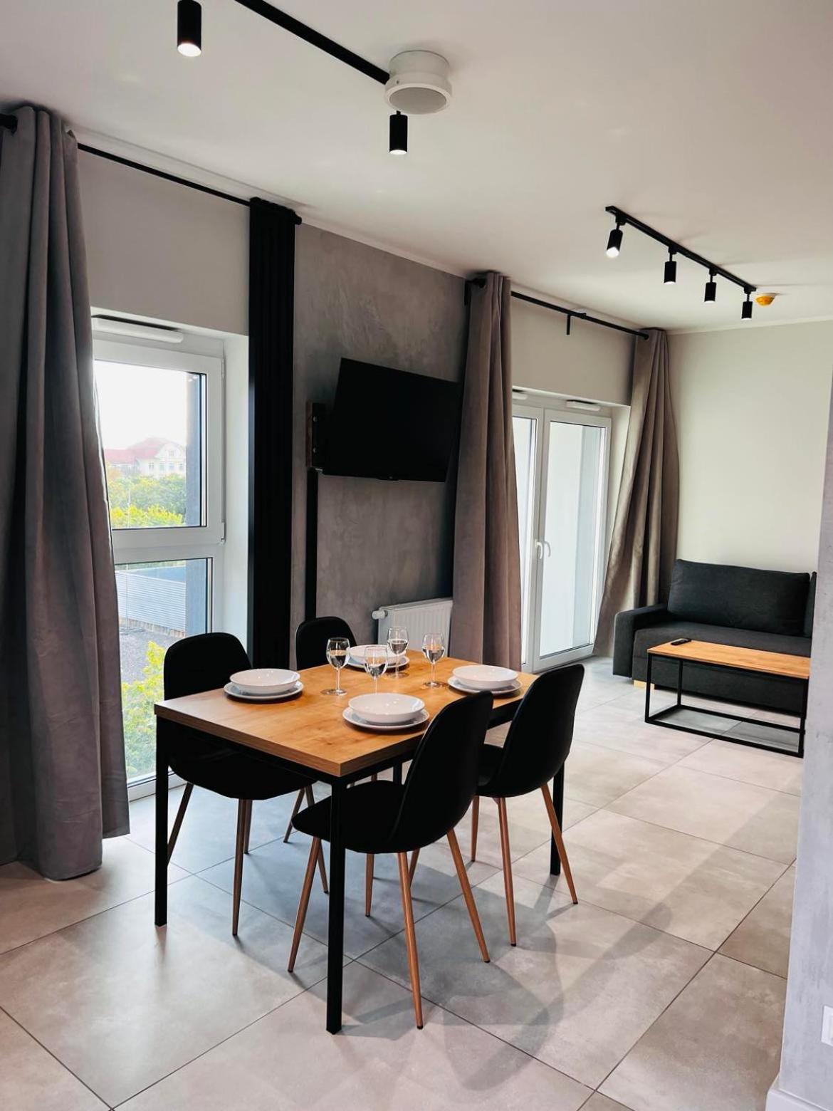 Property Apart - Legnicka Business Center 브로츠와프 외부 사진